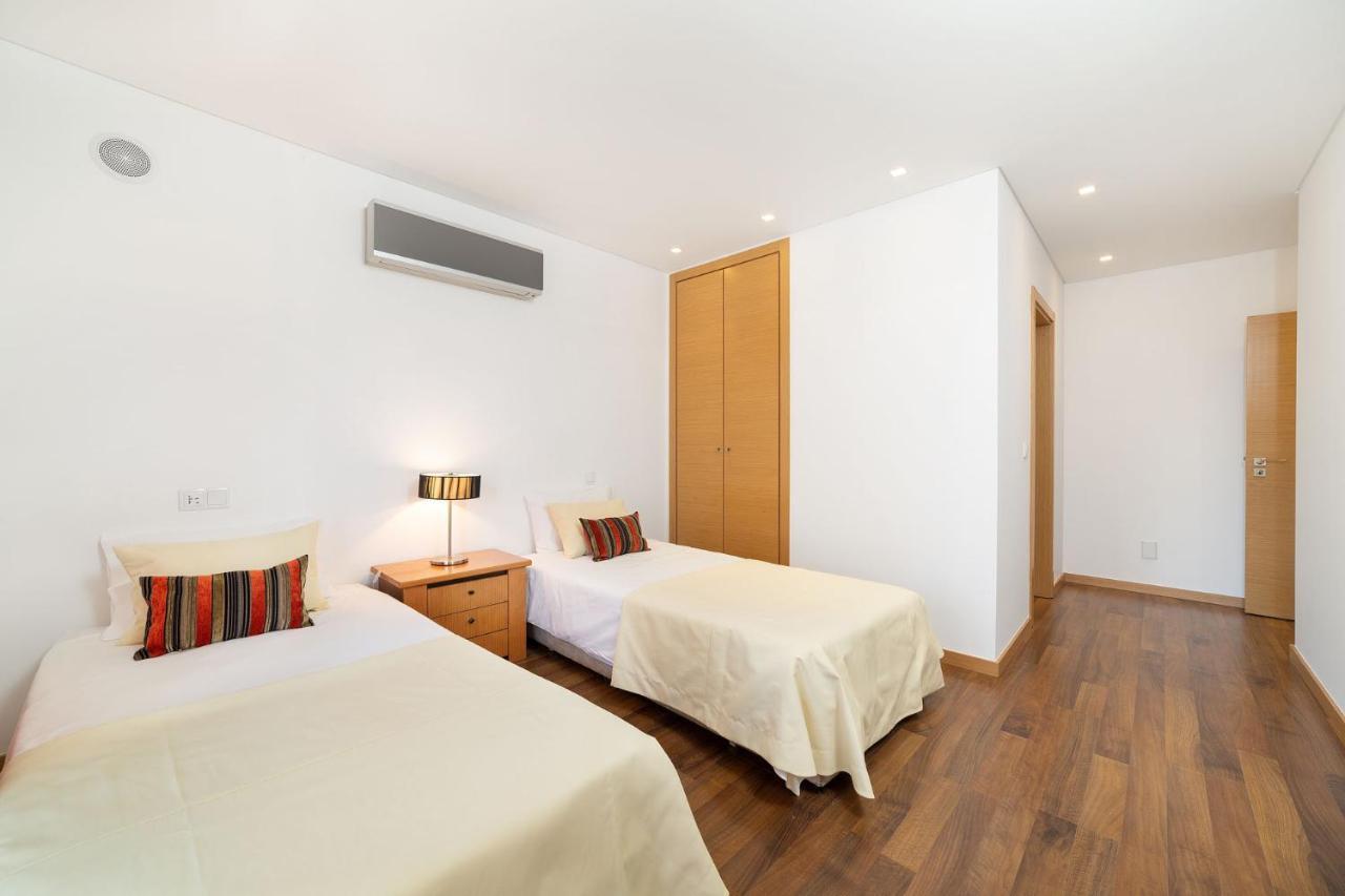 Baia Residence 2 - Holiday Apartments - By Sch São Martinho do Porto Exterior photo